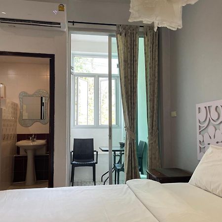 Nawaporn Place Phuket Eksteriør bilde