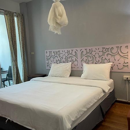 Nawaporn Place Phuket Eksteriør bilde
