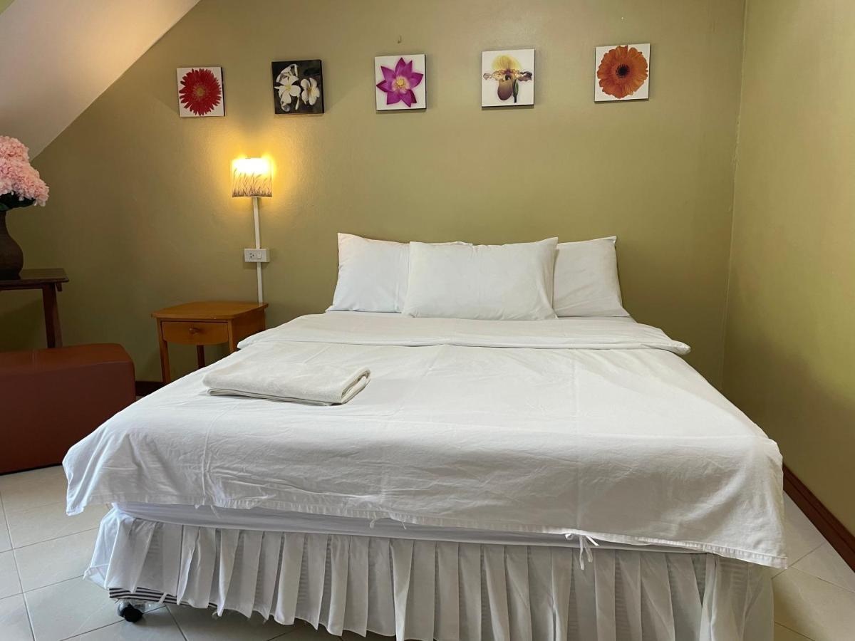 Nawaporn Place Phuket Eksteriør bilde