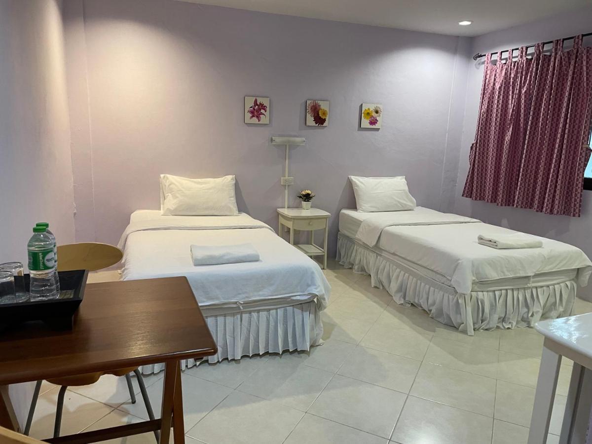 Nawaporn Place Phuket Eksteriør bilde