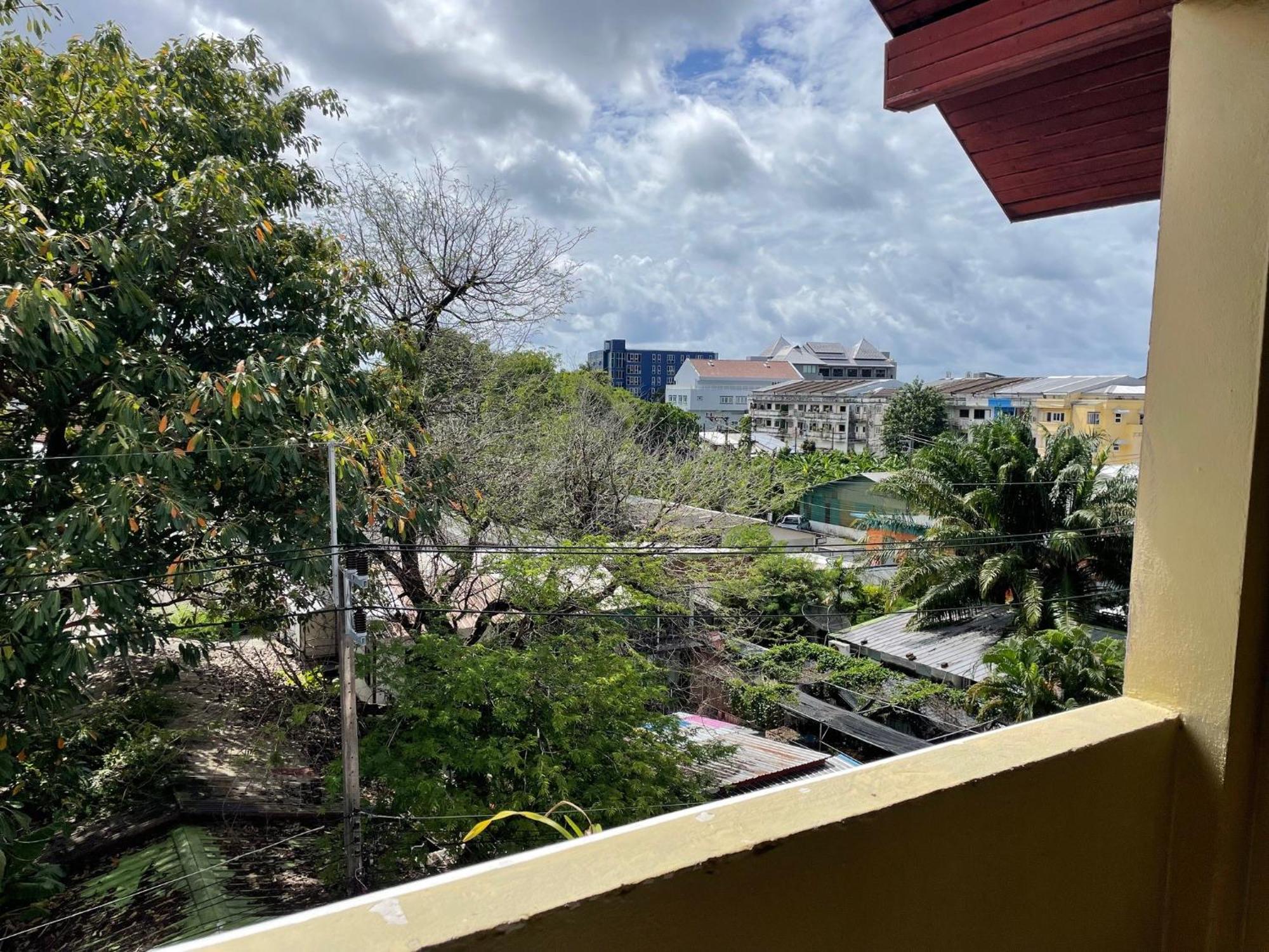 Nawaporn Place Phuket Eksteriør bilde