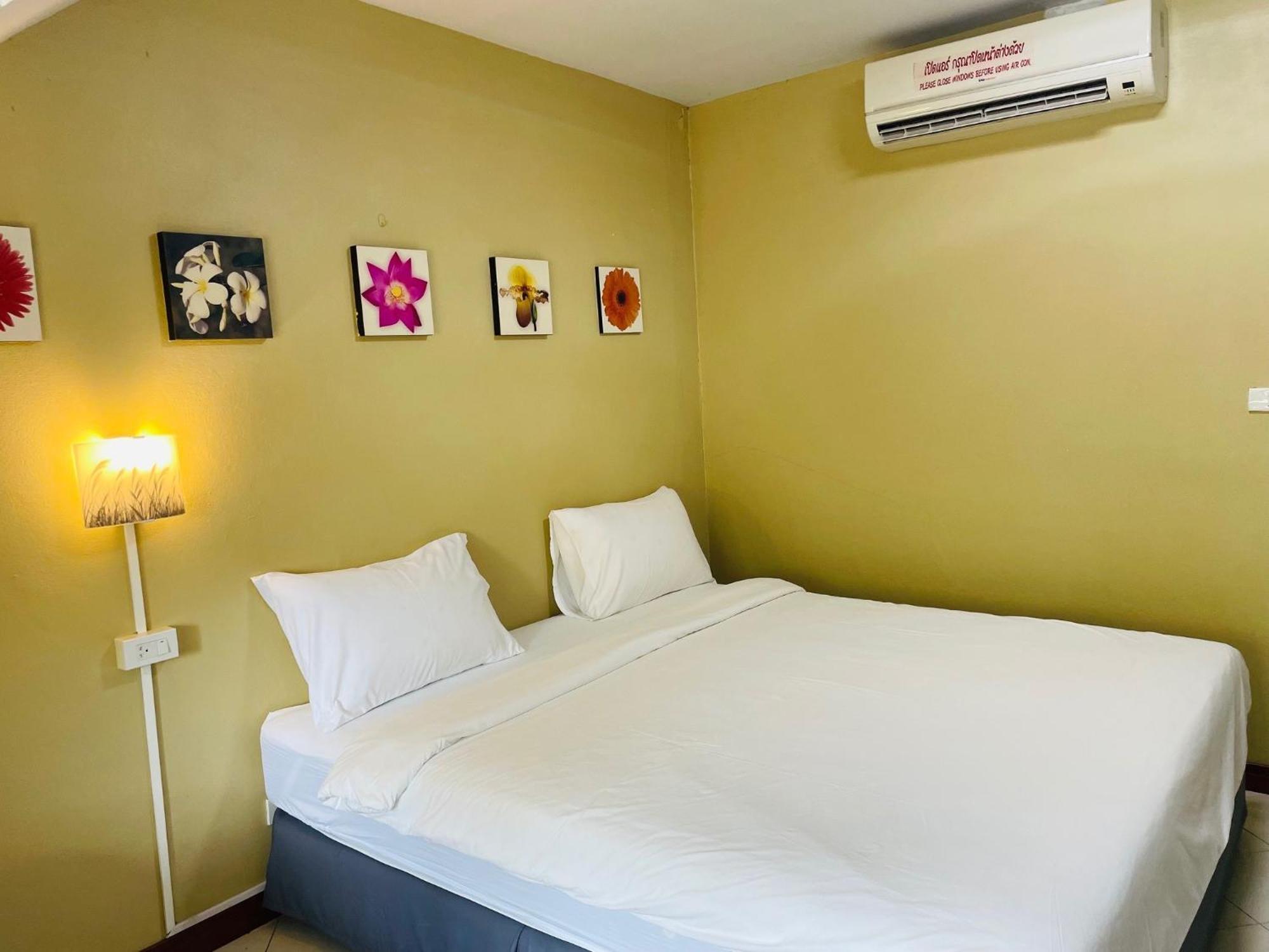 Nawaporn Place Phuket Eksteriør bilde