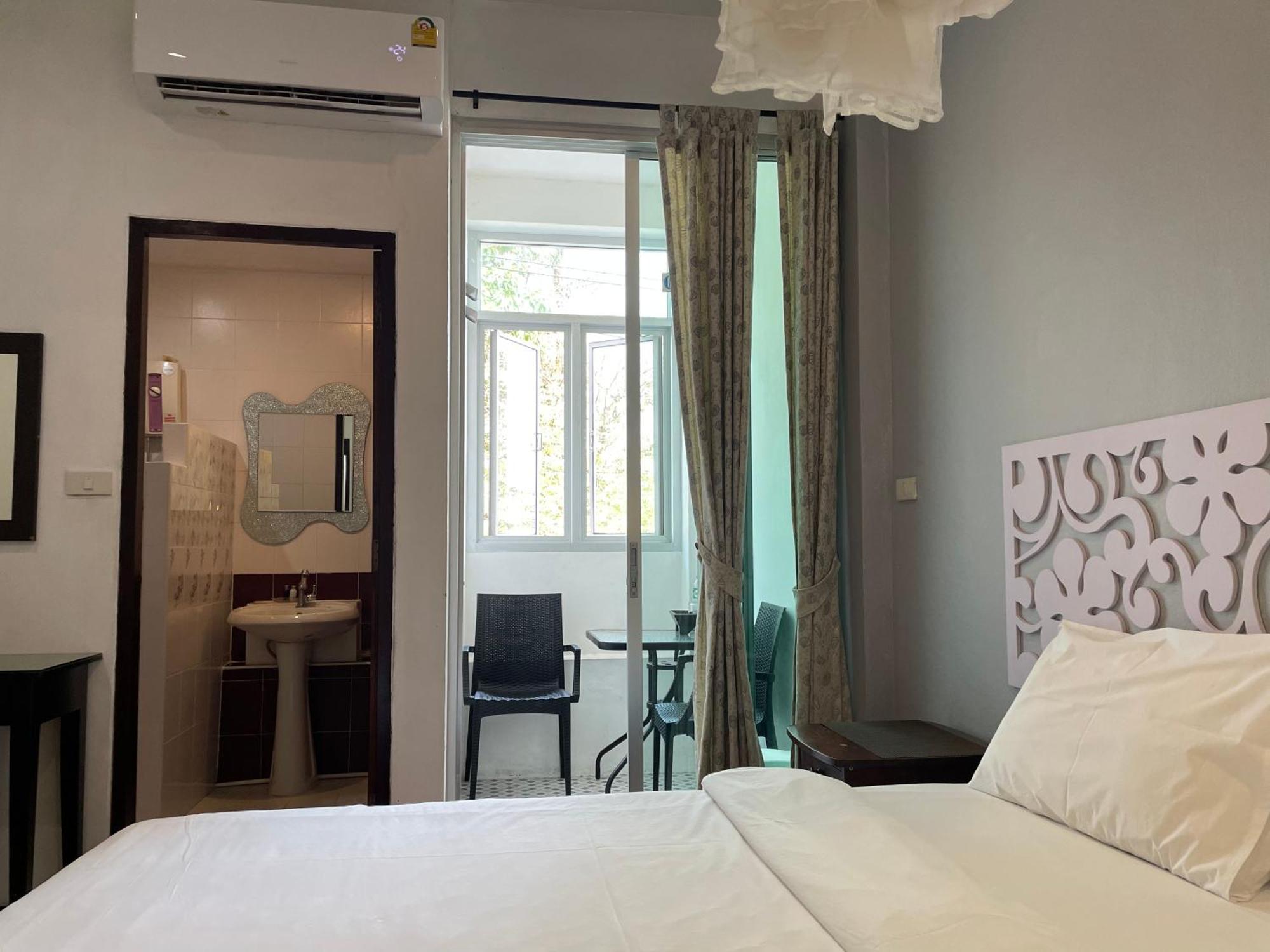 Nawaporn Place Phuket Eksteriør bilde