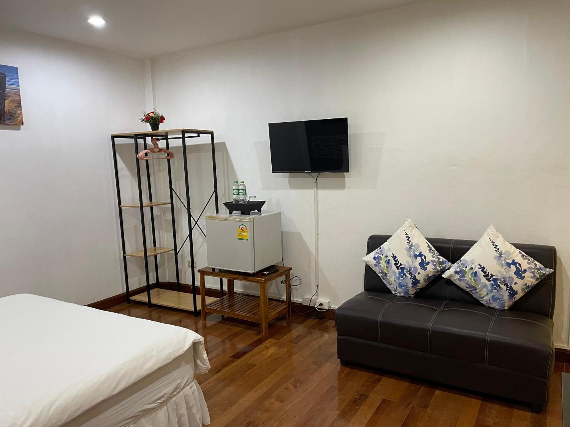Nawaporn Place Phuket Eksteriør bilde