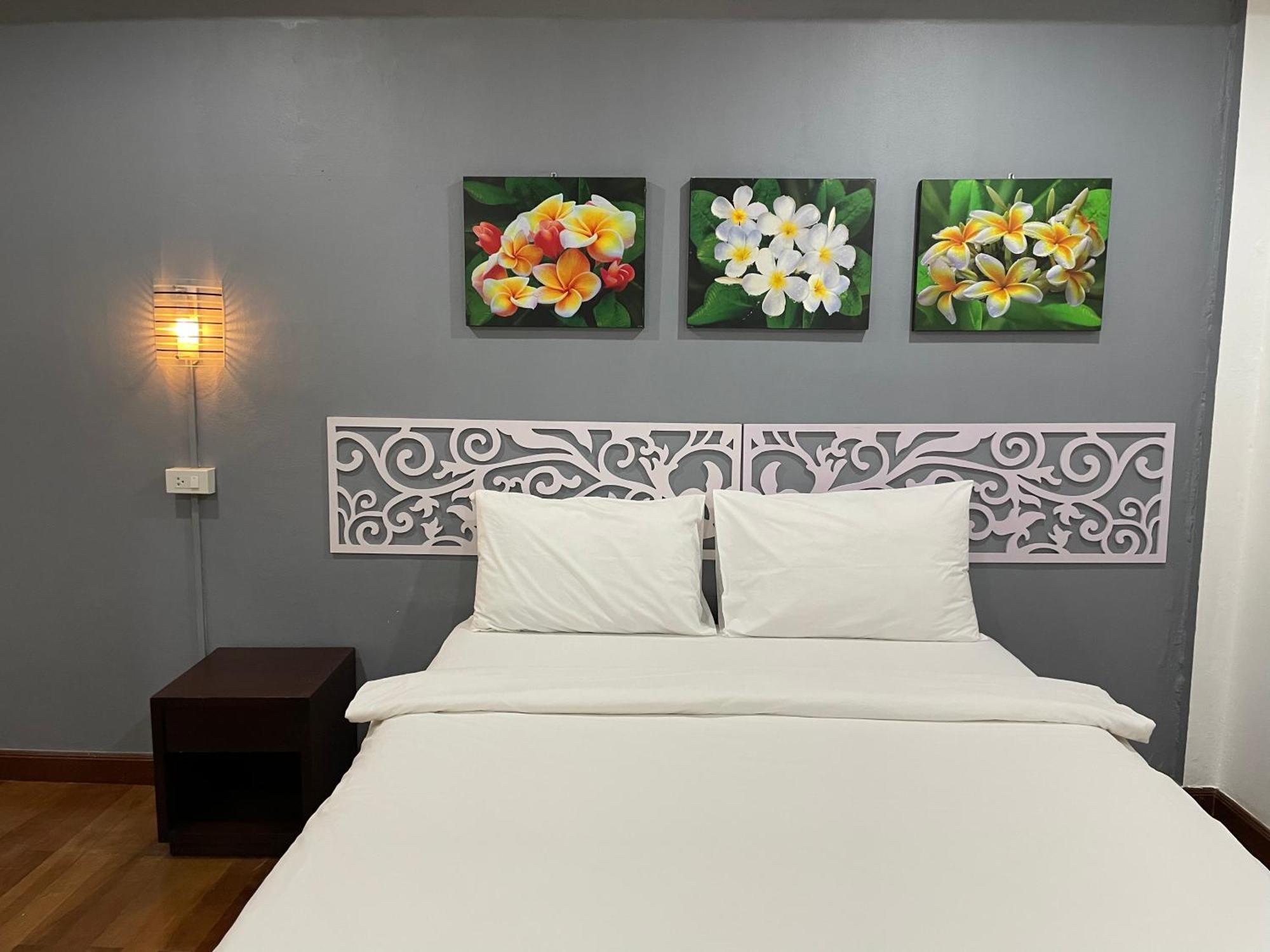 Nawaporn Place Phuket Eksteriør bilde