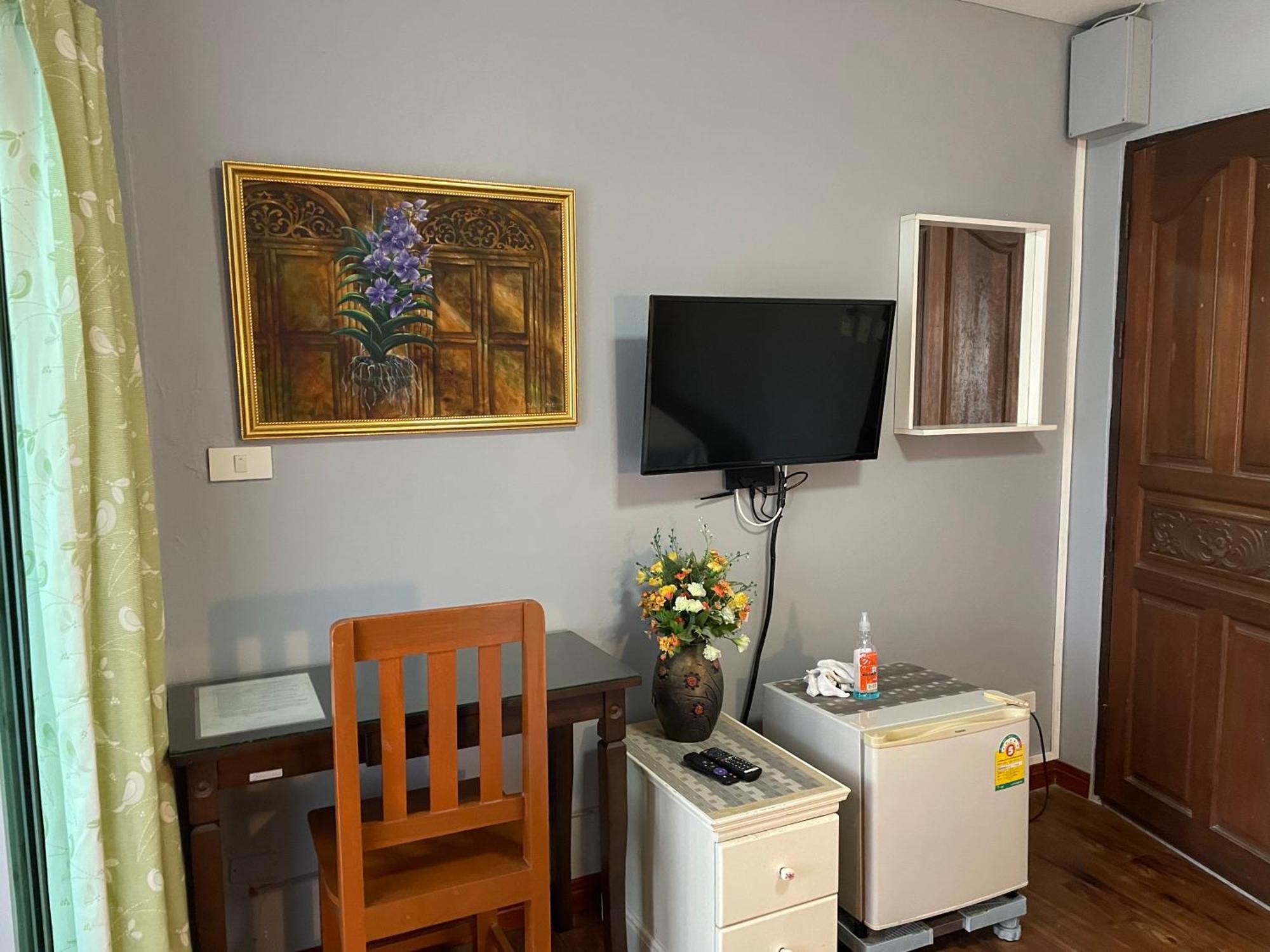 Nawaporn Place Phuket Eksteriør bilde