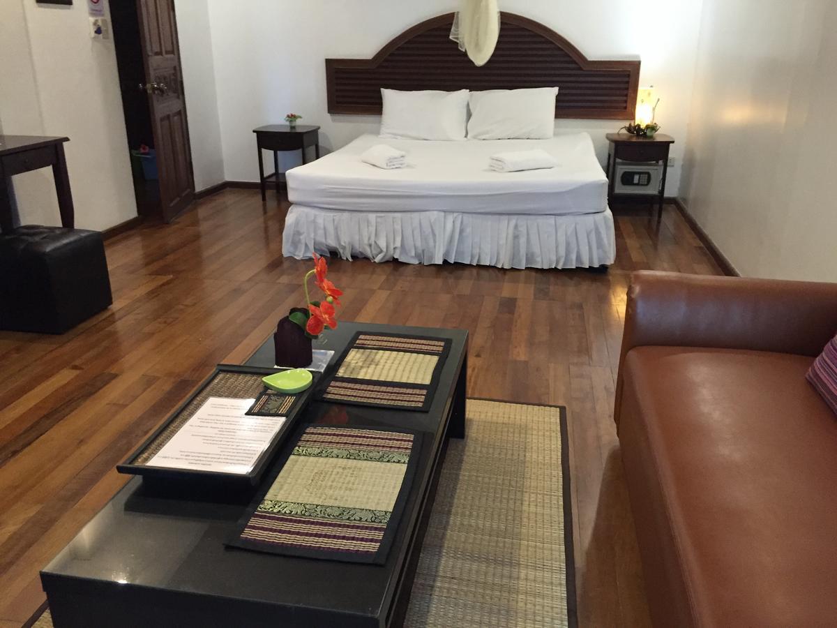 Nawaporn Place Phuket Eksteriør bilde
